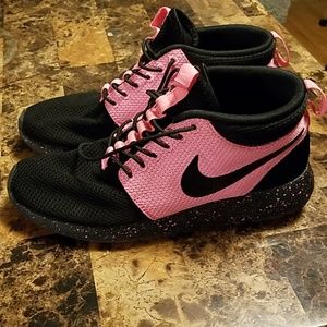 Nike ID High Top Pink Roshe Runs 9